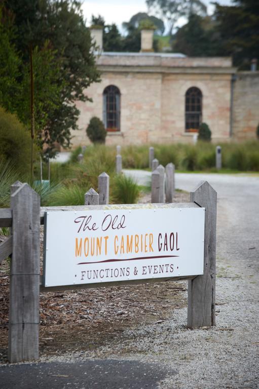 The Old Mount Gambier Gaol Hotel Exterior foto
