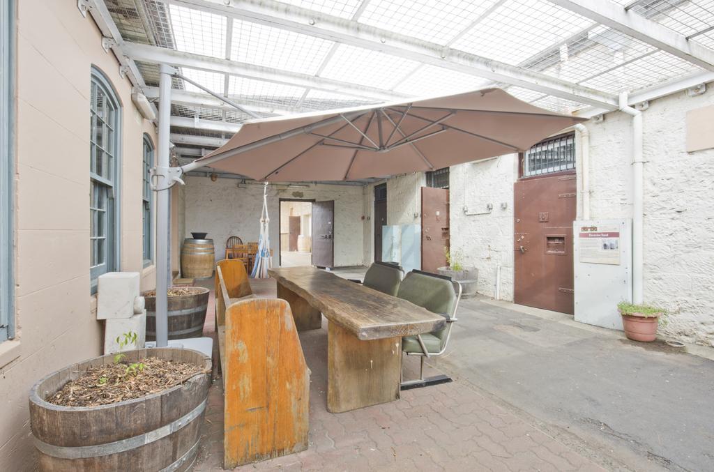 The Old Mount Gambier Gaol Hotel Exterior foto