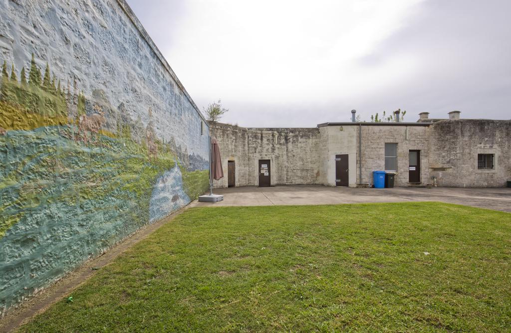 The Old Mount Gambier Gaol Hotel Exterior foto